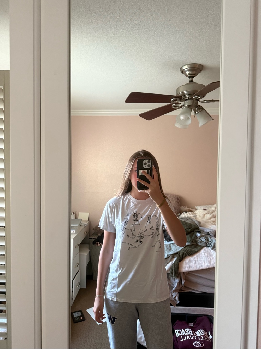 Brandy Melville White Graphic Crewneck Tee